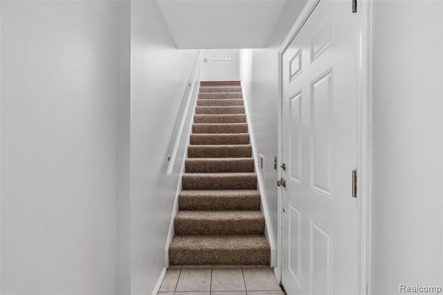 42564 Saratoga Road 31, Canton, MI 48187