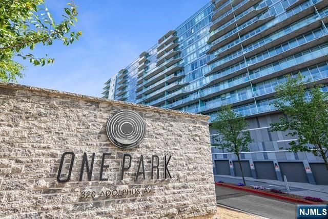 320 Adolphus Avenue 1104, Cliffside Park, NJ 07010