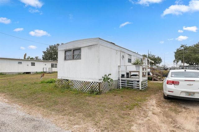 6831 WIRE ROAD, Zephyrhills, FL 33542