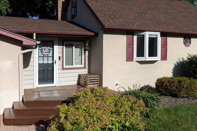 6981 Sunrise Drive, Lino Lakes, MN 55014