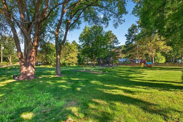 6981 Sunrise Drive, Lino Lakes, MN 55014