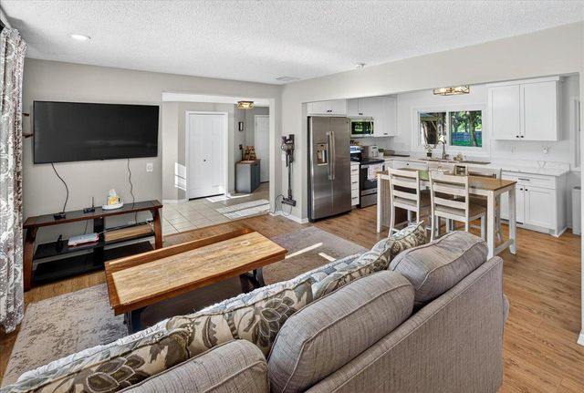 6981 Sunrise Drive, Lino Lakes, MN 55014