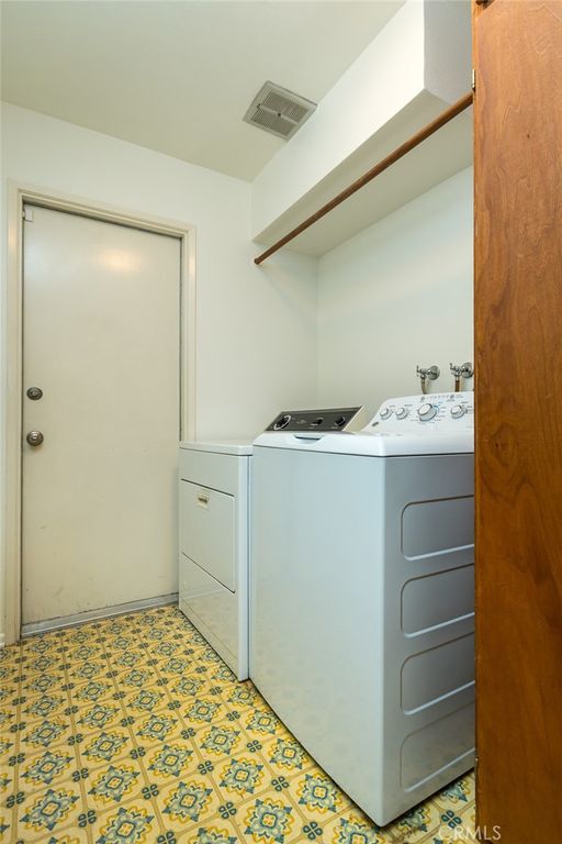 Image 27 of property listing at 23540 Via Amado, Valencia, CA 91355