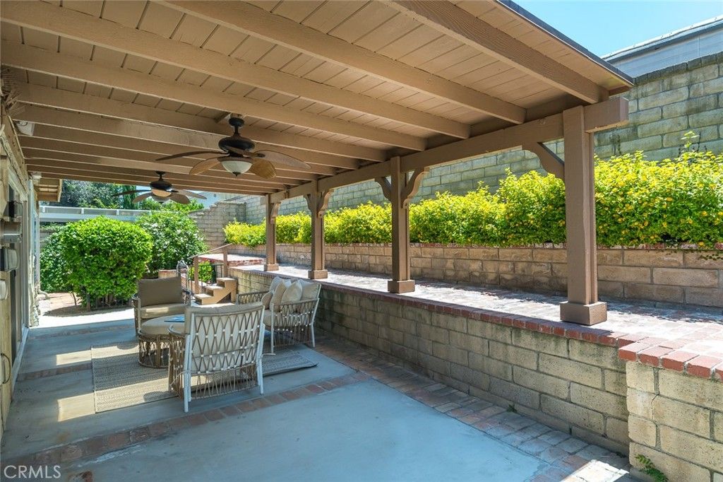 Image 40 of property listing at 23540 Via Amado, Valencia, CA 91355