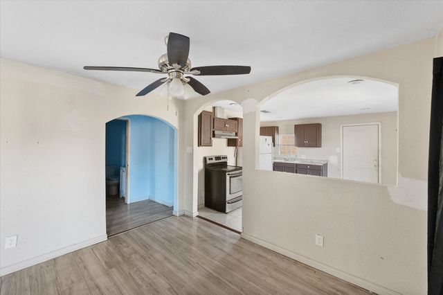 3708 Avenue M, Fort Worth, TX 76105