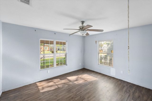 3708 Avenue M, Fort Worth, TX 76105