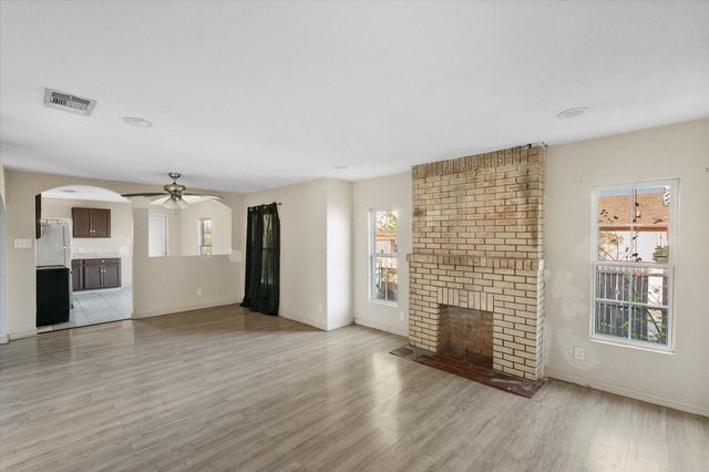 3708 Avenue M, Fort Worth, TX 76105