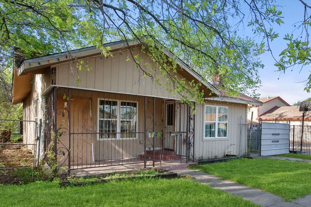 3708 Avenue M, Fort Worth, TX 76105