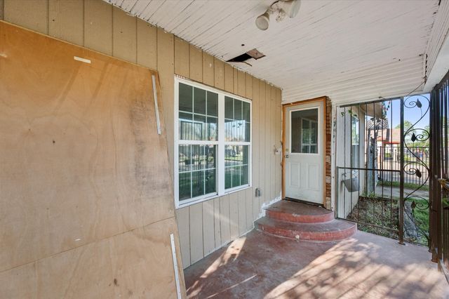 3708 Avenue M, Fort Worth, TX 76105