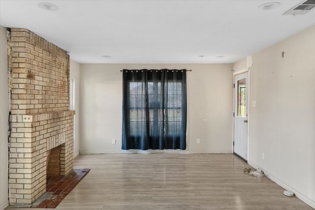 3708 Avenue M, Fort Worth, TX 76105