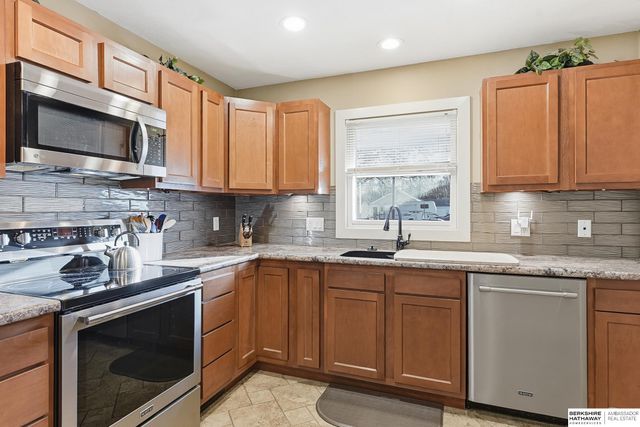 1607 N Somers Avenue, Fremont, NE 68025