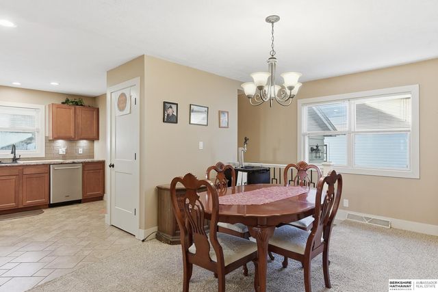 1607 N Somers Avenue, Fremont, NE 68025