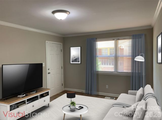 2717 Columbus Circle, Charlotte, NC 28208