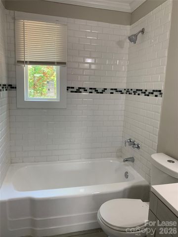 2717 Columbus Circle, Charlotte, NC 28208