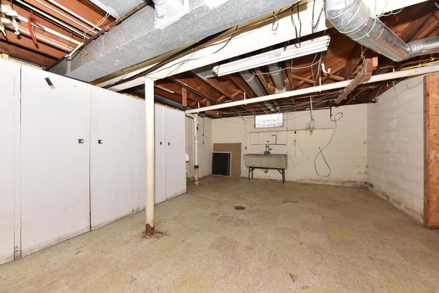 8103 W Potomac AVENUE, Milwaukee, WI 53218