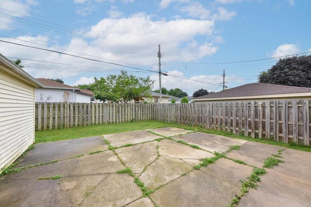 8103 W Potomac AVENUE, Milwaukee, WI 53218