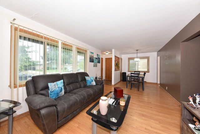 8103 W Potomac AVENUE, Milwaukee, WI 53218
