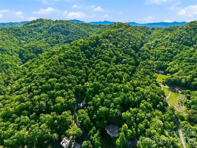 948 Cove Creek Lane, Mars Hill, NC 28754