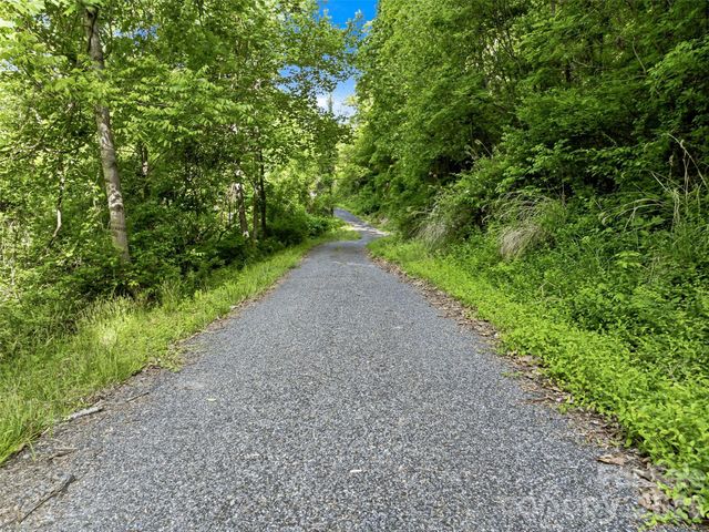 948 Cove Creek Lane, Mars Hill, NC 28754