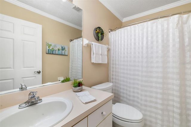 2411 NEW HAVEN CIRCLE 70, Sun City Center, FL 33573