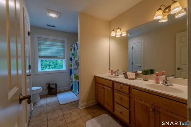 4 Ortense Drive, Wallingford, CT 06492