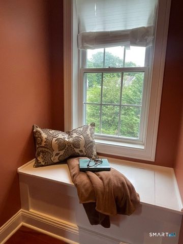 4 Ortense Drive, Wallingford, CT 06492