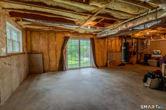 4 Ortense Drive, Wallingford, CT 06492