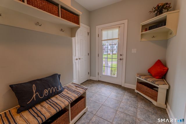 4 Ortense Drive, Wallingford, CT 06492
