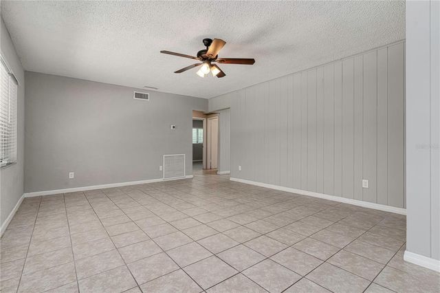 265 W CONSTANCE ROAD, Debary, FL 32713