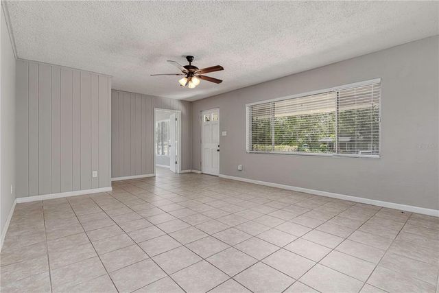 265 W CONSTANCE ROAD, Debary, FL 32713
