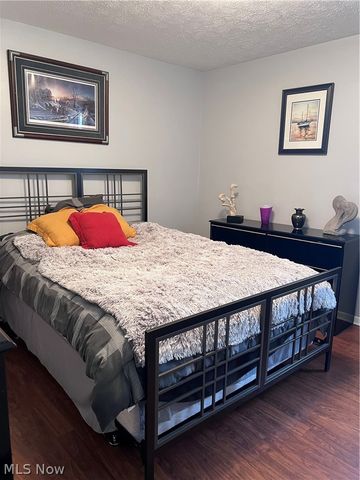 919 Chelsea Drive, Dover, OH 44622
