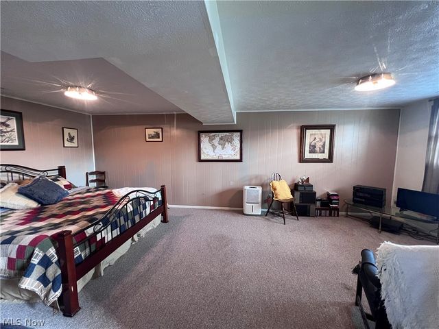 919 Chelsea Drive, Dover, OH 44622