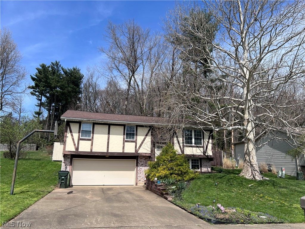 919 Chelsea Drive, Dover, OH 44622