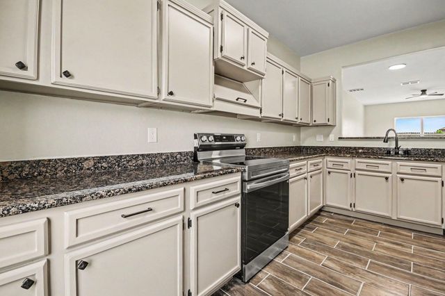 1322 Diamond Drape Drive, Rosharon, TX 77583