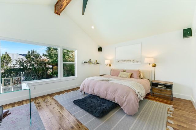 1204 E Live Oak ST, Austin, TX 78704