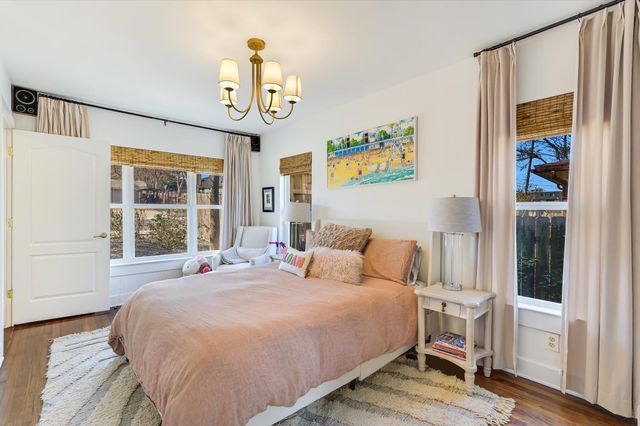 1204 E Live Oak ST, Austin, TX 78704