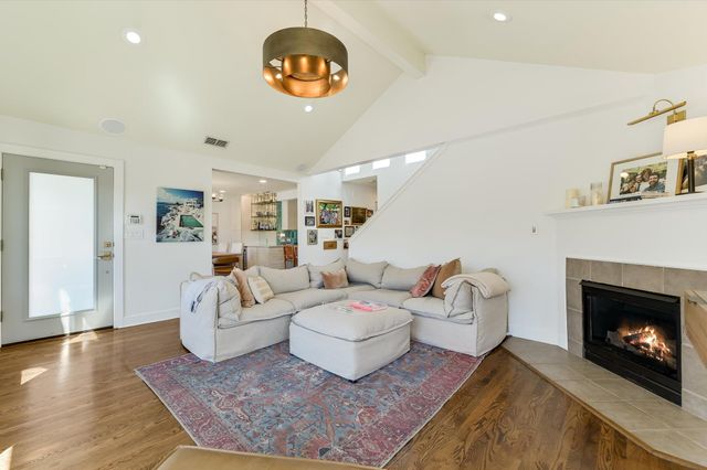 1204 E Live Oak ST, Austin, TX 78704