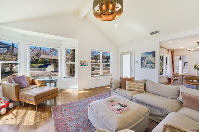 1204 E Live Oak ST, Austin, TX 78704