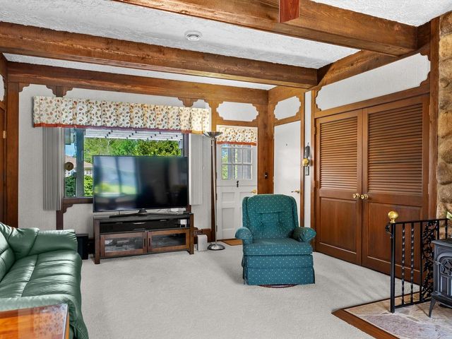 2014 Lexington DRIVE, Manitowoc, WI 54220