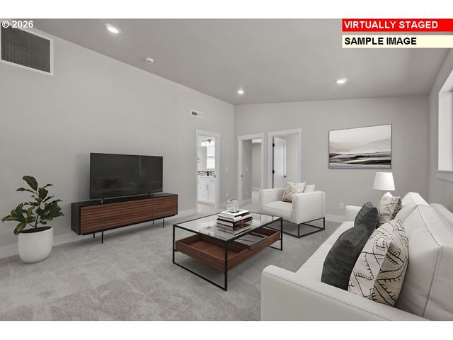 6608 Se KINNAMAN St, Hillsboro, OR 97123