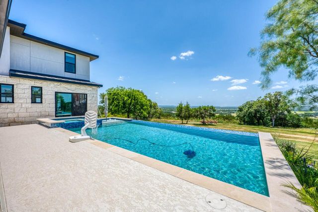 100 Big Sky, Burnet, TX 78611