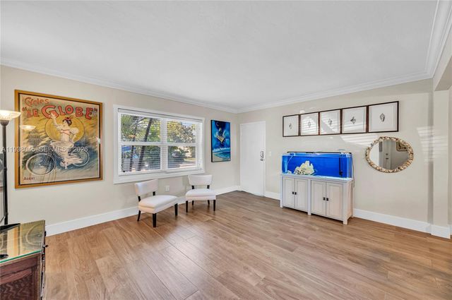 7621 SW 55th Ave 22B, Miami, FL 33143