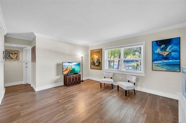 7621 SW 55th Ave 22B, Miami, FL 33143