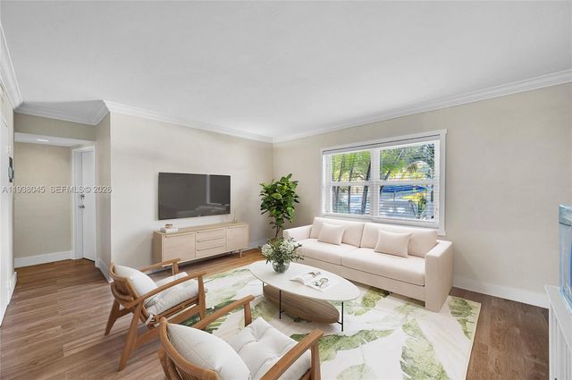 7621 SW 55th Ave 22B, Miami, FL 33143