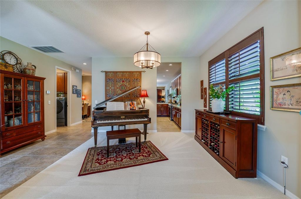 Image 6 of property listing at 135 ANCONA AVENUE, Debary, FL 32713