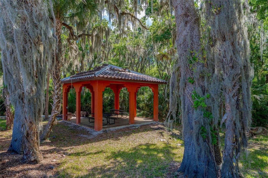 Image 61 of property listing at 135 ANCONA AVENUE, Debary, FL 32713