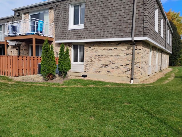 4512 Kings Walk Drive 1D, Rolling Meadows, IL 60008