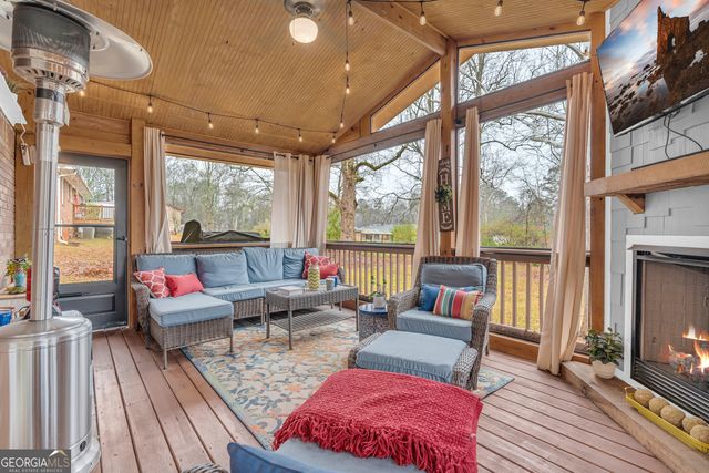 94 Hillcrest Street, Commerce, GA 30529