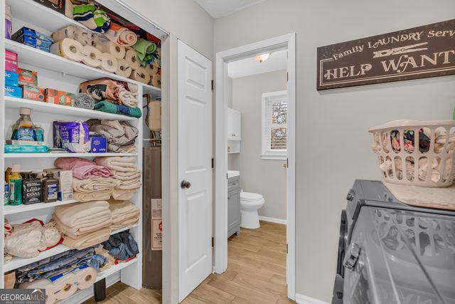 94 Hillcrest Street, Commerce, GA 30529