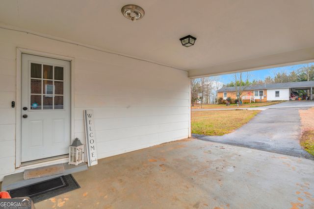 94 Hillcrest Street, Commerce, GA 30529